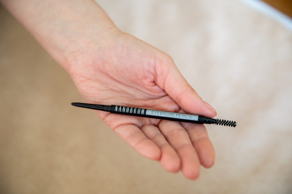 eyebrow pencil how to apply